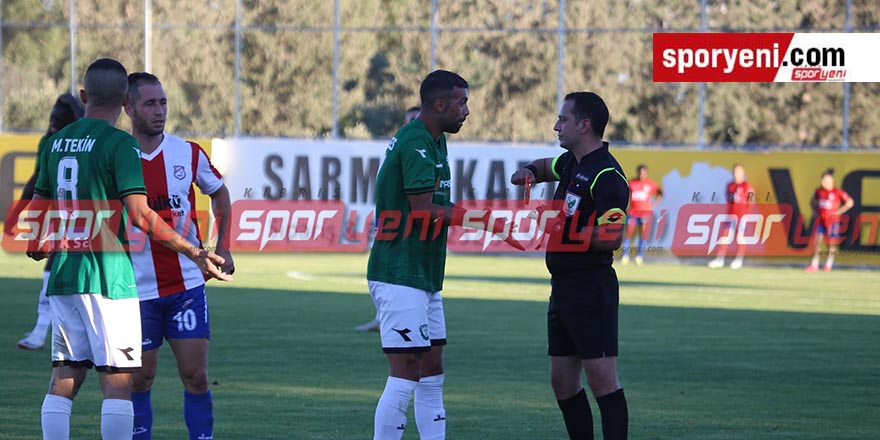 Kırmızı kartlar havada uçuştu