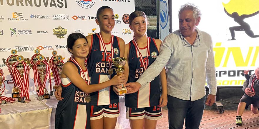 Basketbol coşkusu sokakta yaşandı