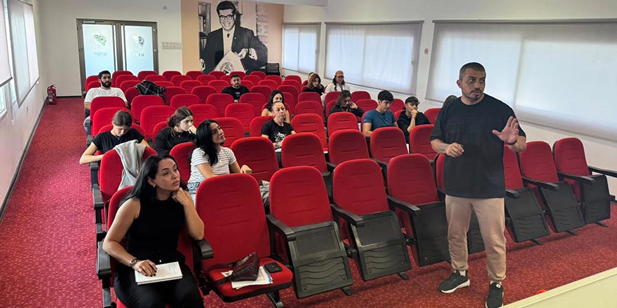 Cimnastikte yardımcı antrenörlük kursu sürüyor