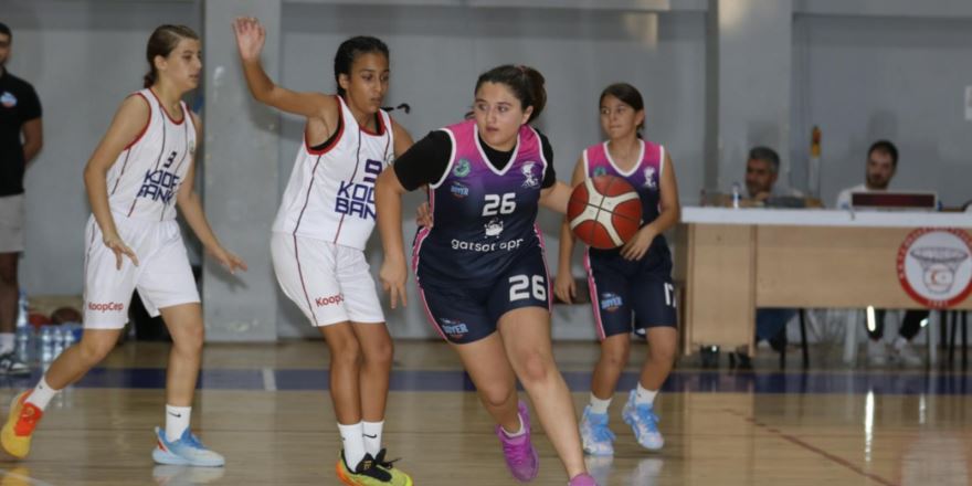 Basketbolda altyapı liglerinde heyecan sürüyor