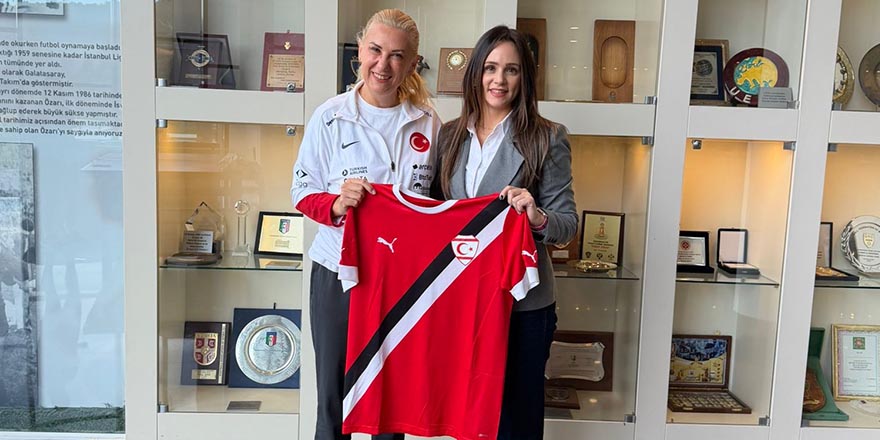 Kanan, Türkiye A Milli Takım kampında temaslarda bulundu