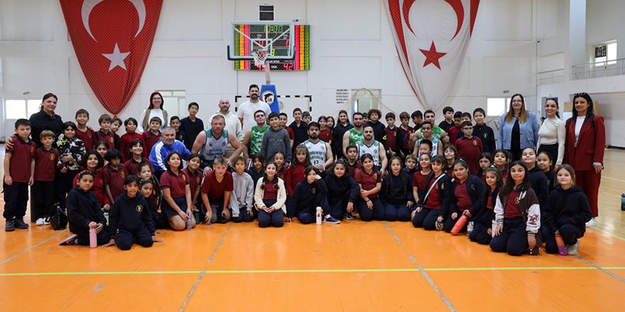 İskele’de farkındalık için sahaya çıktılar