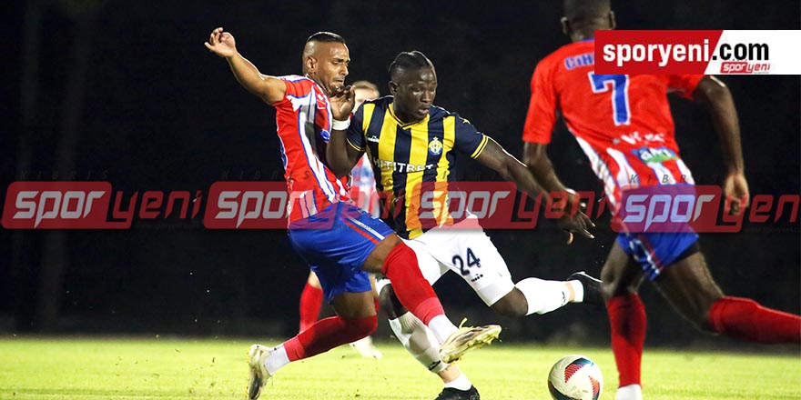 Girne’de gollü maçlar