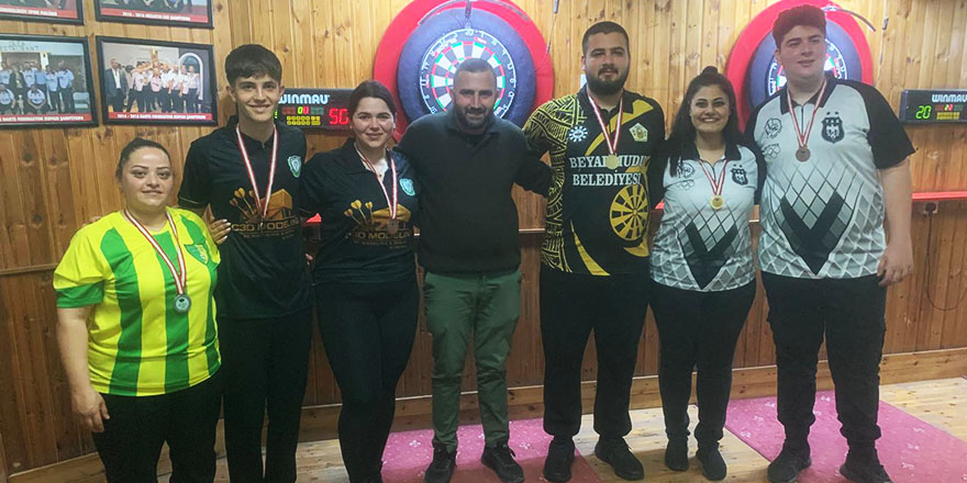 Üçüncü ayakta Evren ve Kozansoy birinci