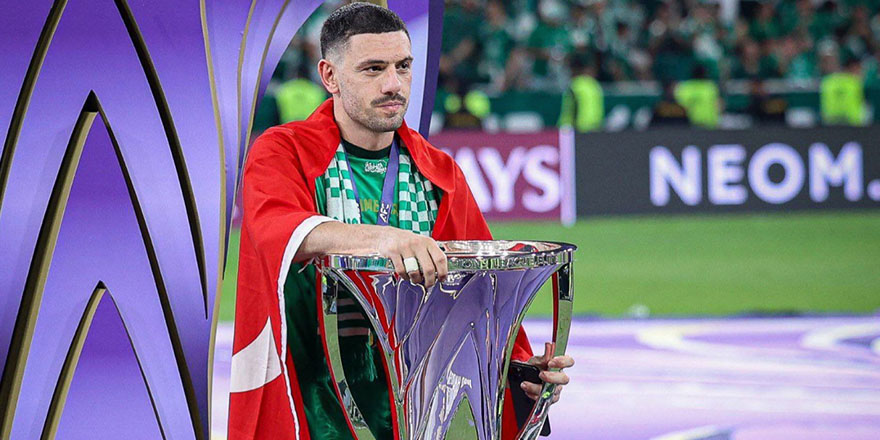 Merih Demiral, Al Ahli formasıyla üst üste ikinci kez şampiyonluğa ulaştı