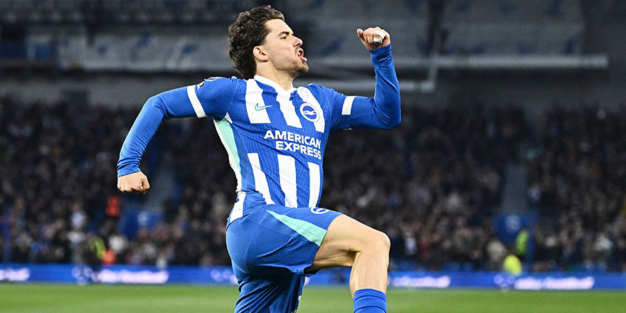 Ferdi Kadıoğlu, Brighton'da sezonun oyuncusu seçildi