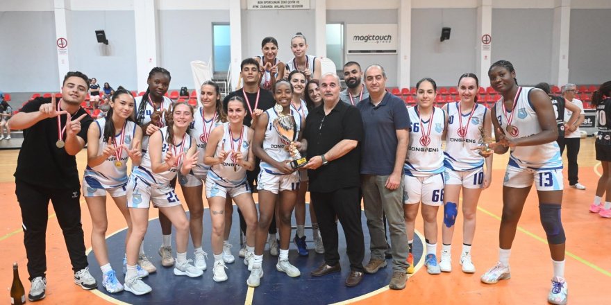 Kadınlarda şampiyon Akdeniz
