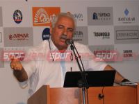 Antrenörler bilgilerini yeniliyor