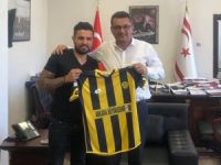 Kenan Özer’den Erhürman’a ziyaret
