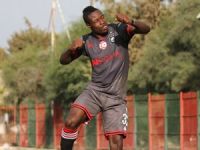 Kenneth Yenicami için geliyor