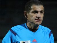 Derbide düdük Sezener’in