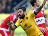 Kenan Özer Gazişehir yolcusu