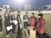 Karnesini getiren hediyesini aldı