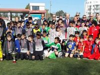 Küçükler Akyerli anısına oynadı