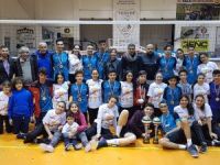 Yıldızlarda DAÜ çifte şampiyon