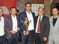 Geleneksel ödüller veriliyor