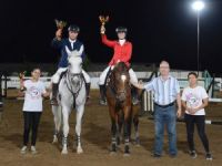 Birincilik için engelleri aştılar