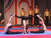 Şölende yeteneklerini sergilediler