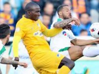 Derbi APOEL’in