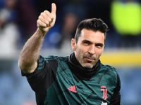 Buffon, Juventus ile masaya oturacak
