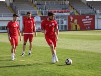 Sivri’li Sancaktepe topbaşı yaptı