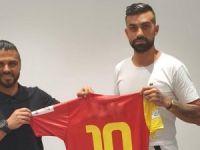 Yaşınses ‘Efsane’ oldu