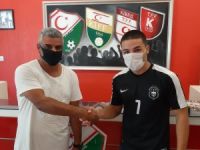 Bayır Yenicami’ye imzaladı