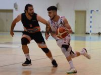 YDÜ kayıpsız bitirdi: 66-60