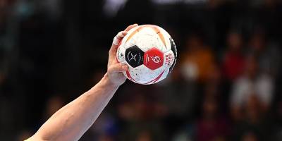 Hentbolda zorunlu hakem ve gözlemci semineri yapılıyor