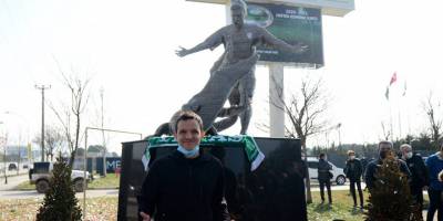 Bursaspor’dan Batalla heykeli