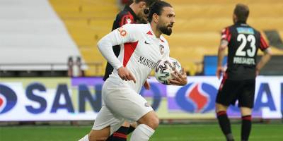 Kenan Özer Gaziantep'ten ayrıldı