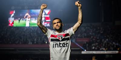 Dani Alves kulüpsüz kaldı