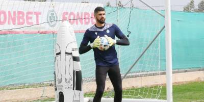 Eski Fenerbahçeli güneyde yılın futbolcusu seçildi