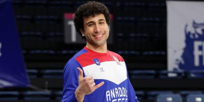 Erten’li Efes zirveyi garantiledi