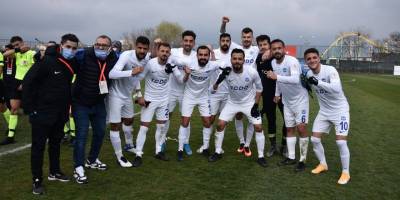 Sivri takımıyla Play-off’u garantiledi