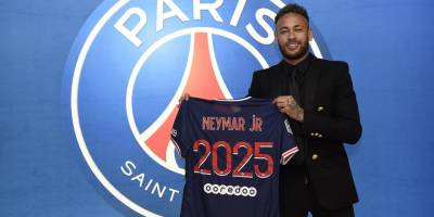 Neymar'dan üç yıllık imza