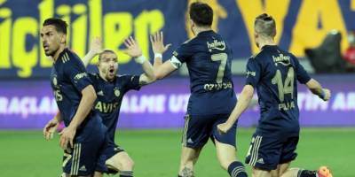 Fenerbahçe'ye Valencia hayat verdi