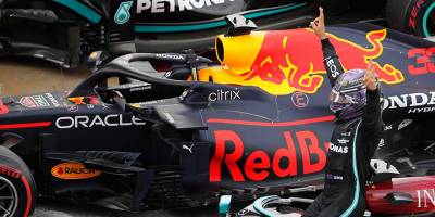 Lewis Hamilton'ın İspanya geleneği sürüyor