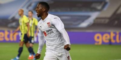 Fenerbahçe'ye Sivasspor şoku