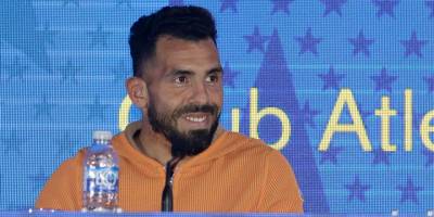 Tevez sahalara veda etti