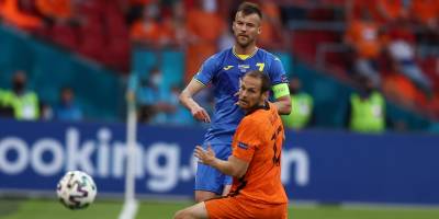 Gollü maçta kazanan Hollanda: 3-2