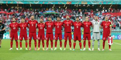 Dört oyuncuya kulüplerinden izin çıkmadı