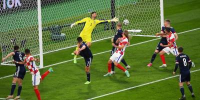 Lider İngiltere, ikinci Hırvatistan