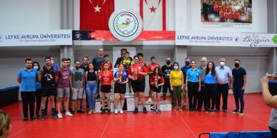 Yıldız raketler Raif Özgüren anısına oynadı