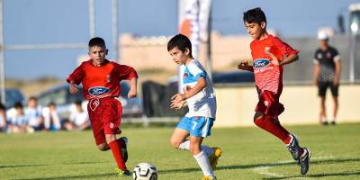 Çocuk Futbol Şenliği Girne Acapulco'da başladı