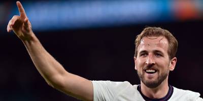 Kane, Lineker'i yakaladı