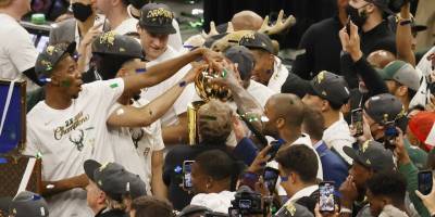 NBA'de şampiyon Bucks