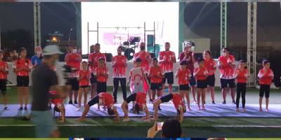 Cimnastikçiler, geceyi aydınlattı