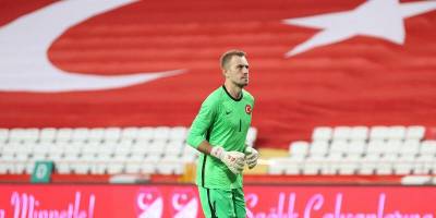 Mert Günok Beşiktaş'a yakın