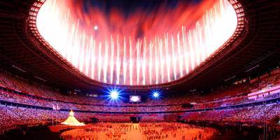 Tokyo'da görkemli açılış